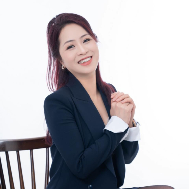 Frau Hong Phuong Nguyen